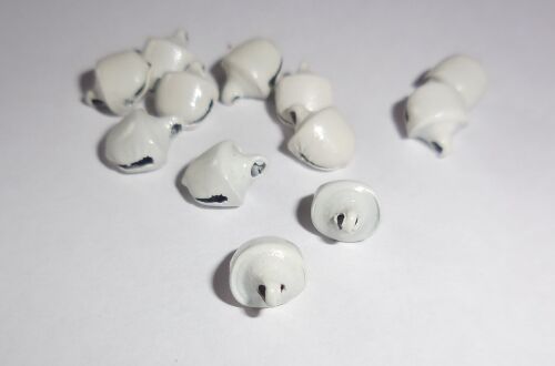 SRH Embellishment - 24 St. Metallglöckchen Schellen weiss...