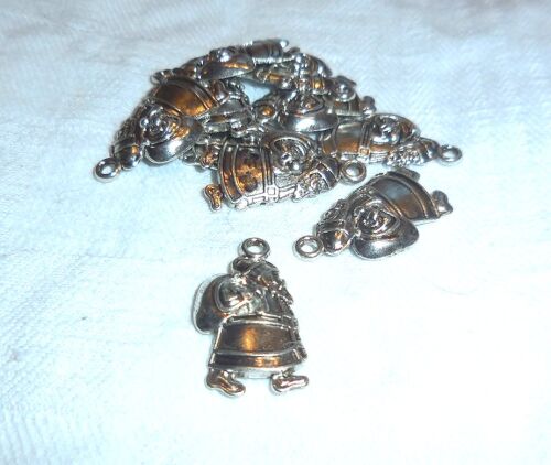 SRH Charm 5 Stück - Silber Santa 15x25 mm