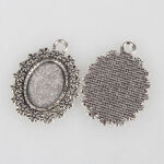 SRH Charm 3 Stück - Anhänger Blütchen Cabochon Antique Silber