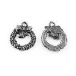 SRH Charm 10 Stück - Weihnachtskranz Antique Silber