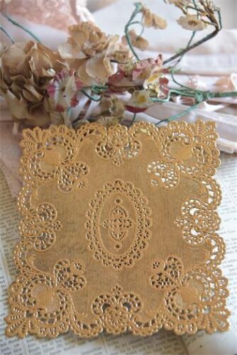 JDL Dresden Trim - Lace Doily Gold XL